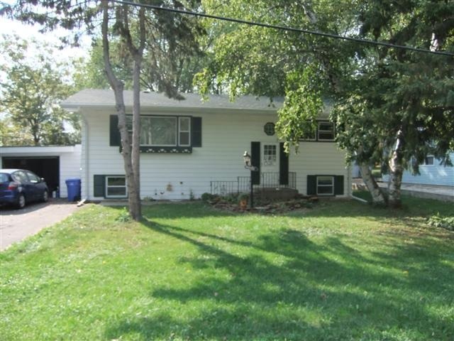 2405 W Hill Dr, Fitchburg, WI 53711 - photo 1