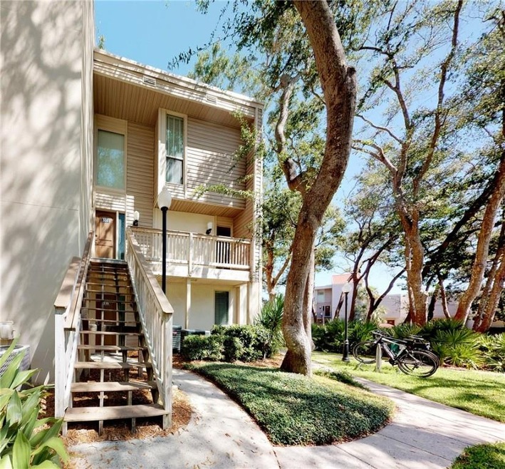 End unit villa with views of the ocean from almost