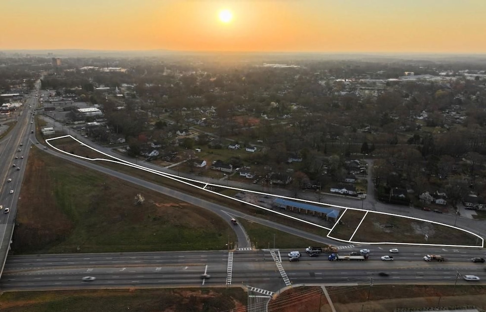 1918 Old Easley Bridge Rd, Greenville, SC 29611 - photo 1