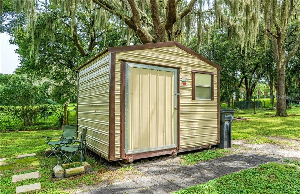 9224 Lee Ellis Ct, Tampa, FL 33610 - photo 1