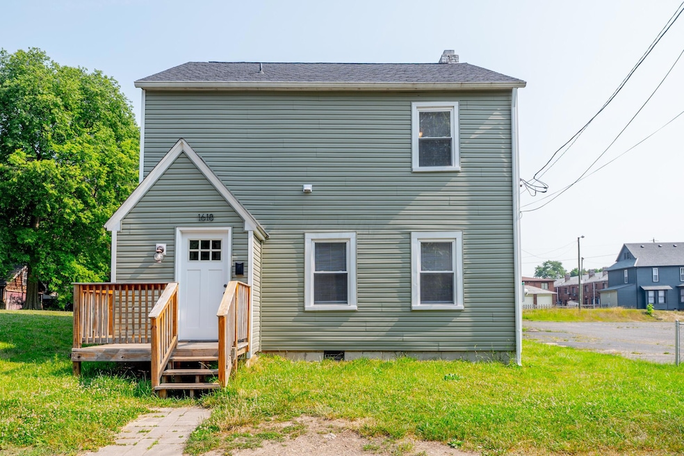 1618 E Fulton St. 43205_001
