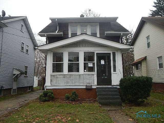 2037 Mansfield Rd, Toledo, OH 43613 - photo 1