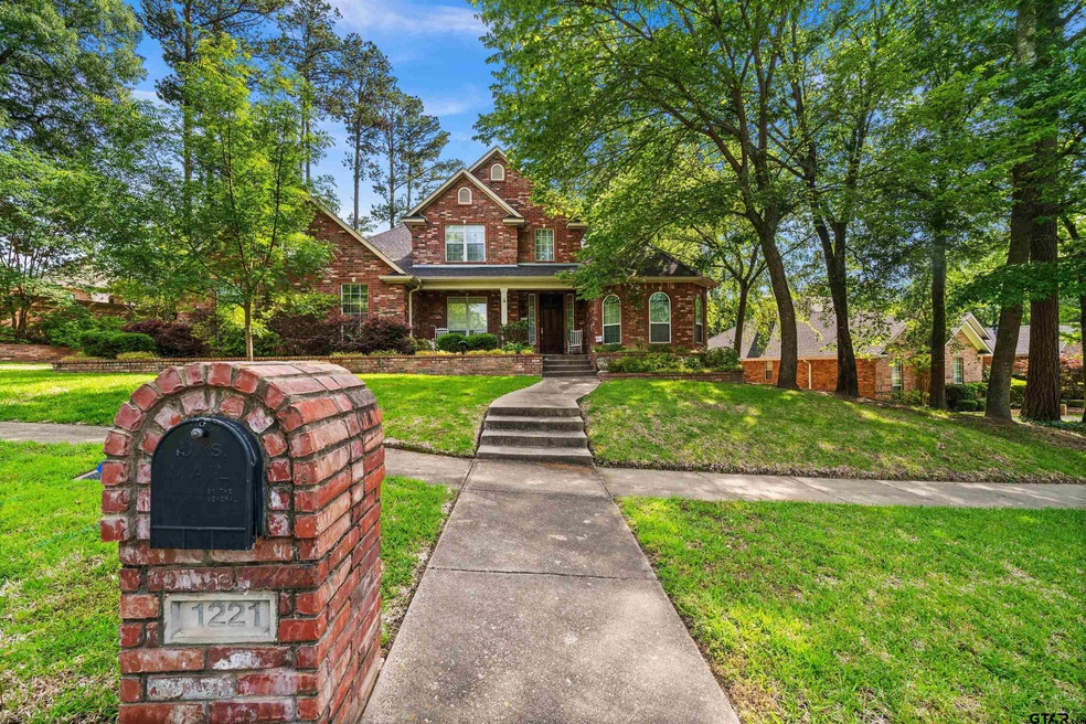 1221 Ashwood Dr, Tyler, TX 75703 - photo 1