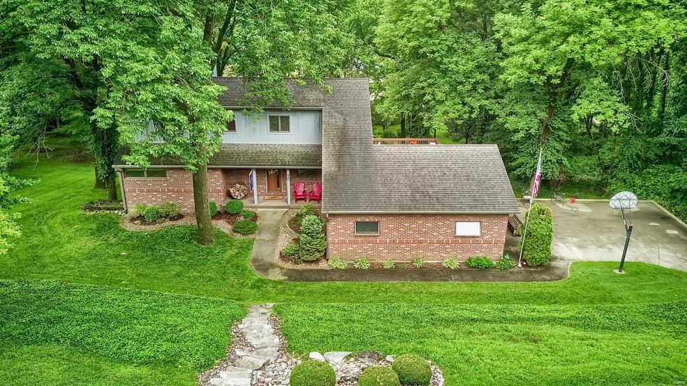 Country living on 1.3 Acres!