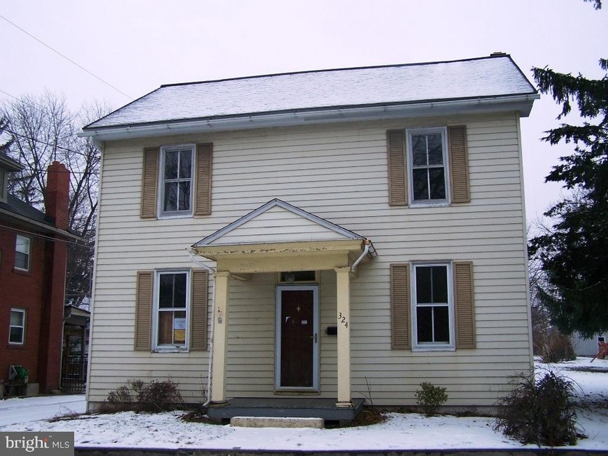 324 S Market Ave, Mount Joy, PA 17552 - photo 1