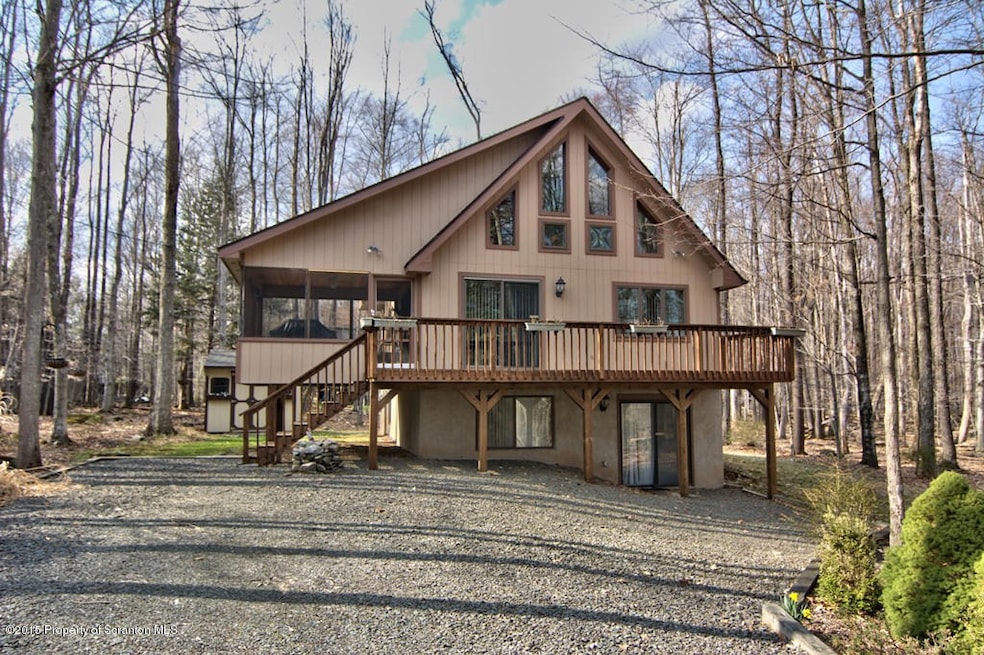 168 Greenview Ct, Hamlin, PA 18427 - photo 1