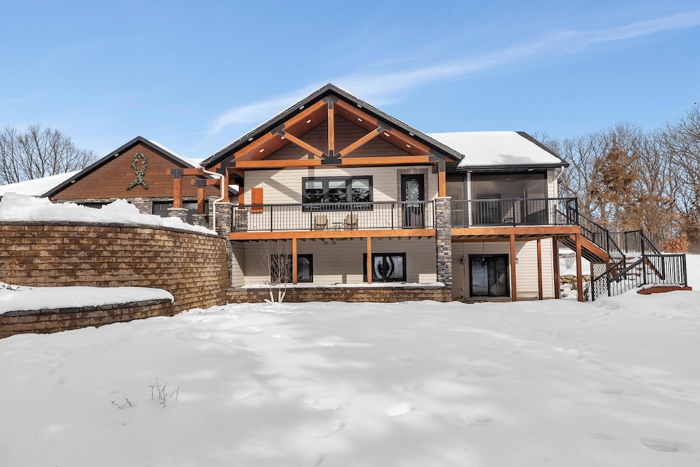 Sold $900,000 • Co-Listing Agent