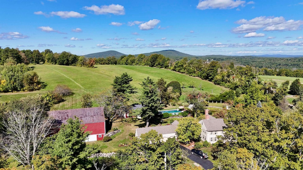 Welcome to 89 Chestnut Hill!
