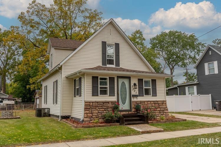 1721 7th St, Elkhart, IN 46516 - photo 1