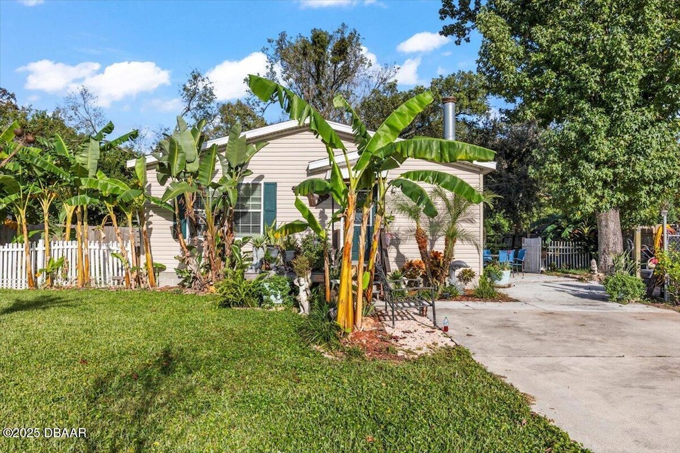 605 Cedar Ave, Daytona Beach, FL 32117 - photo 1