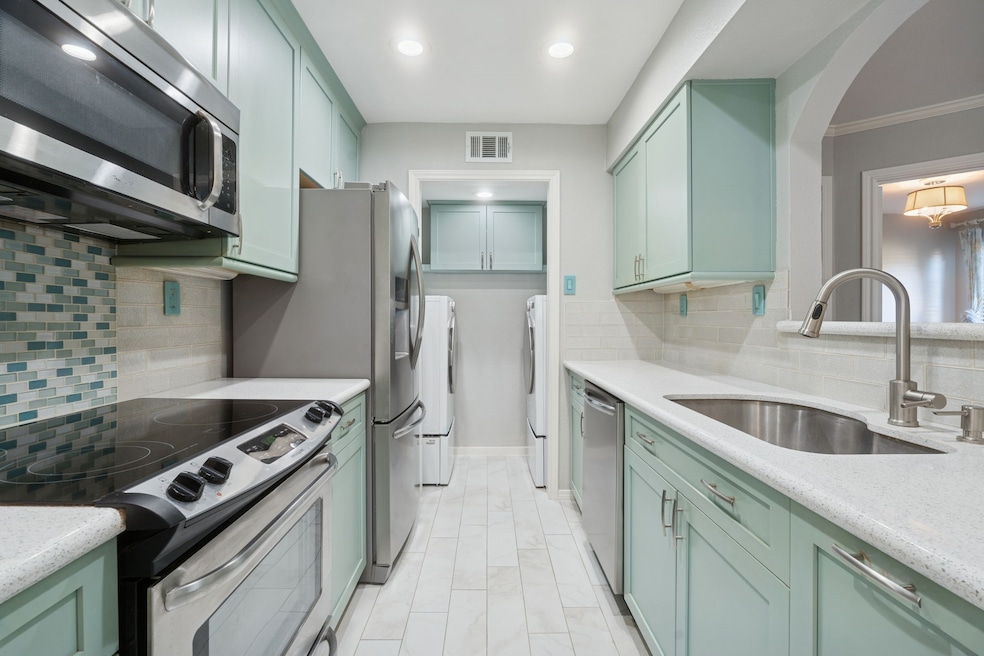 Valley of Bent Tree Condominiums unit 263, Addison, TX 75001 - photo 1