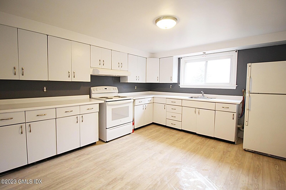 5 Seitz Ln unit B, Cos Cob, CT 06807 - photo 1