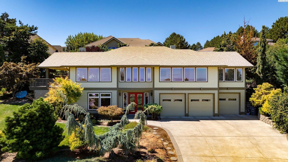 3703 W 42nd Ave, Kennewick, WA 99337 - photo 1