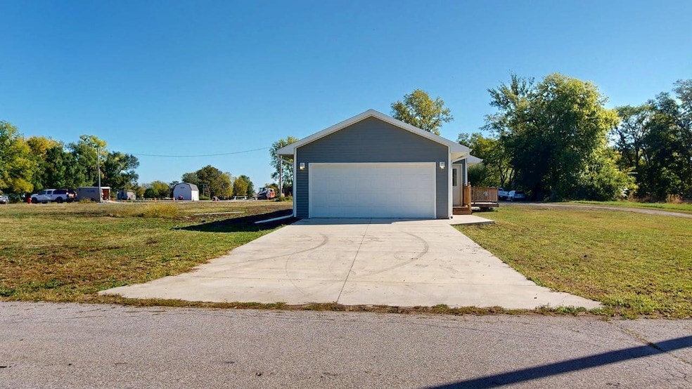 For Sale $233,000 • Co-Listing Agent