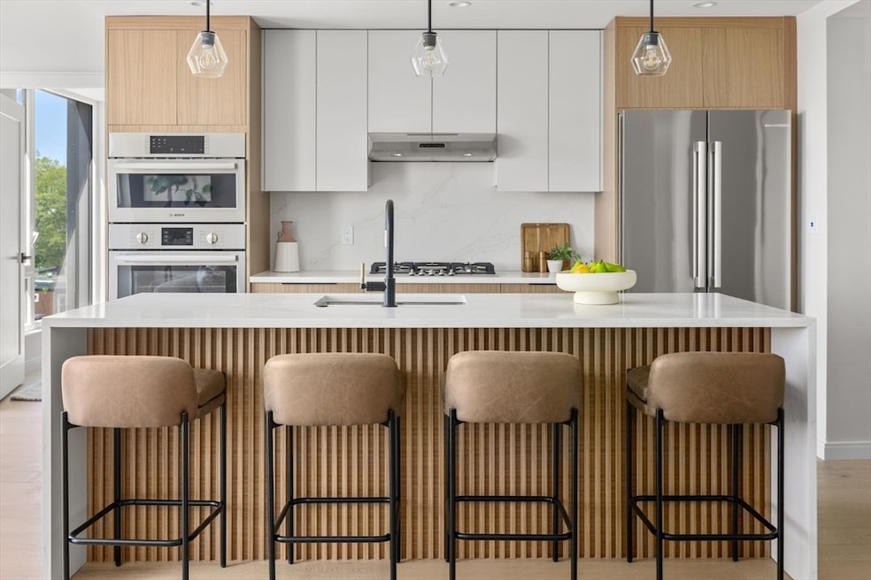 For Sale $1,475,000 • Co-Listing Agent