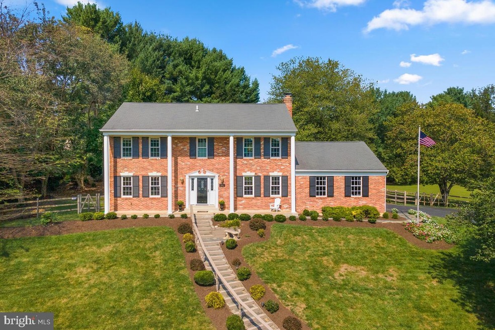 13301 Scottish Autumn Ln, Gaithersburg, MD 20878 - photo 1