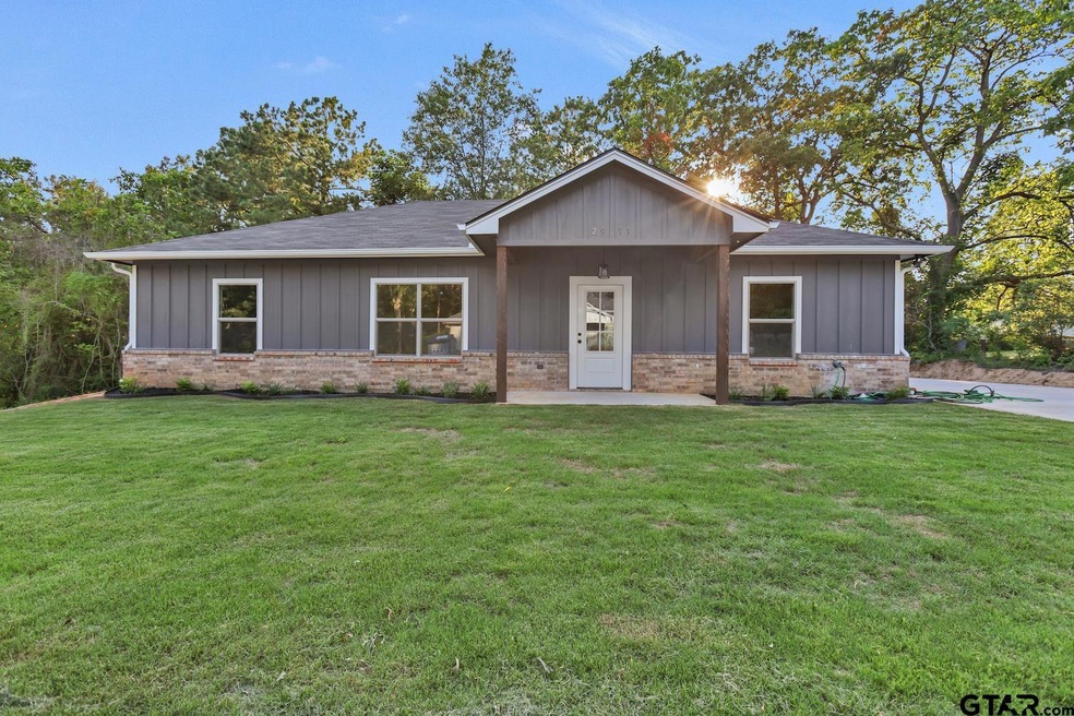 2911 Oliver St, Tyler, TX 75701 - photo 1