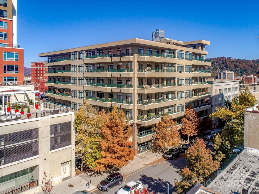 Under Contract $675,000