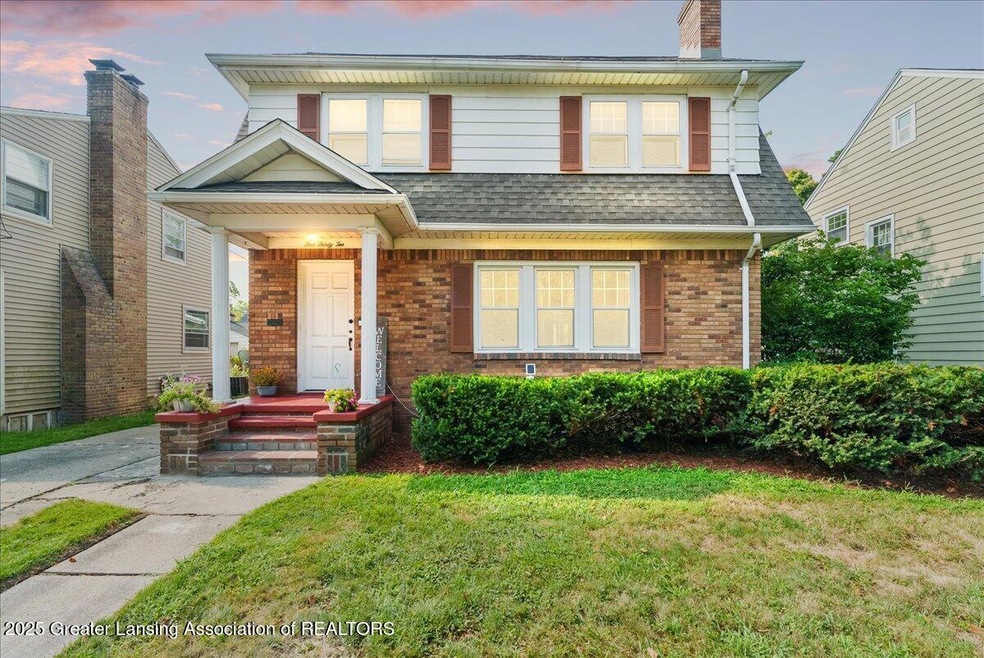 532 Riley St, Lansing, MI 48910 - photo 1