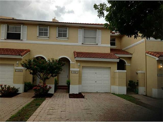 10941 NW 43rd Ln, Doral, FL 33178 - photo 1