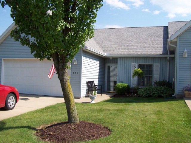 859 King Ridge Dr, Ashland, OH 44805 - photo 1