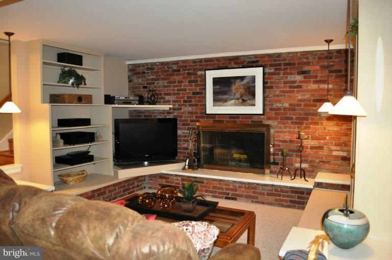 3505 Alba Place, Fairfax, VA 22031 - photo 1