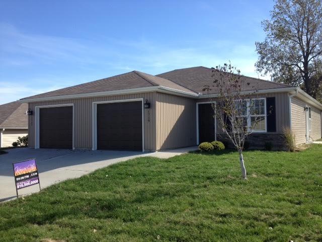 436 Kreisel Dr, Raymore, MO 64083 - photo 1