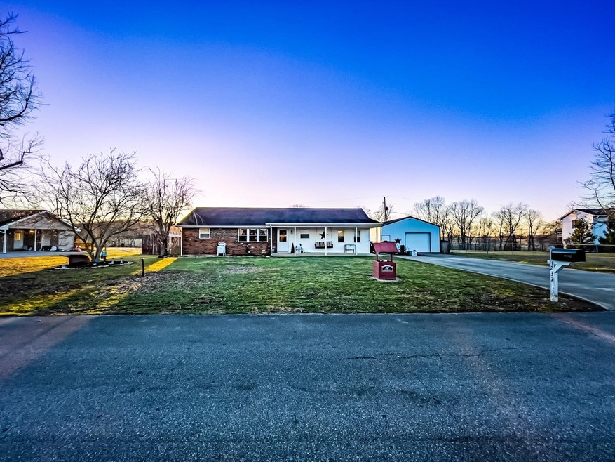 237 Hale Dr, West Union, OH 45693 - photo 1