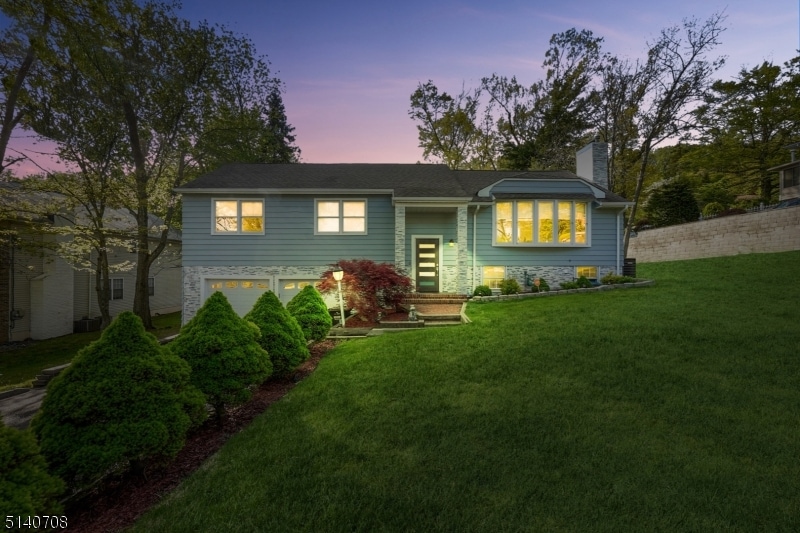 1626 Larkspur Dr, Mountainside, NJ 07092 - photo 1