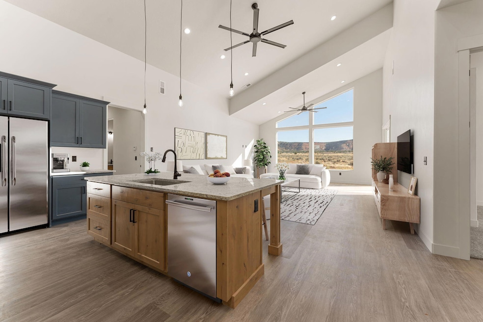 4380 E Sego Lily Cir, Kanab, UT 84741 - photo 1