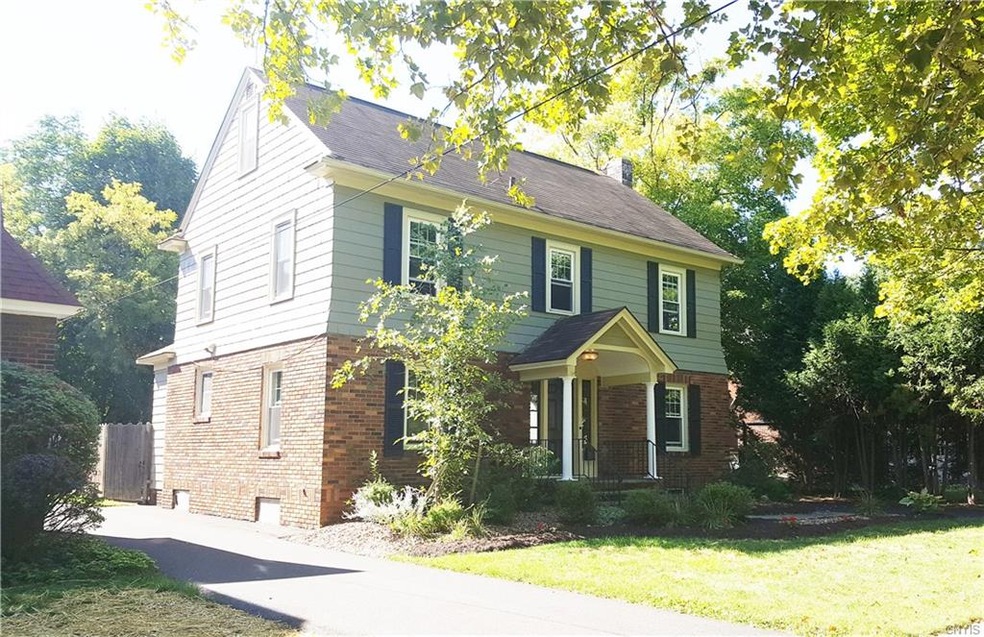 Welcome home to this lovely Sedgwick charmer!