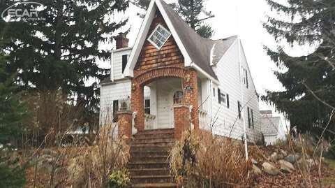 3101 Sherwood Dr, Flint, MI 48503 - photo 1