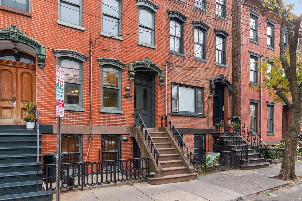 34 Erie St unit 2, Jersey City, NJ 07302 - photo 1