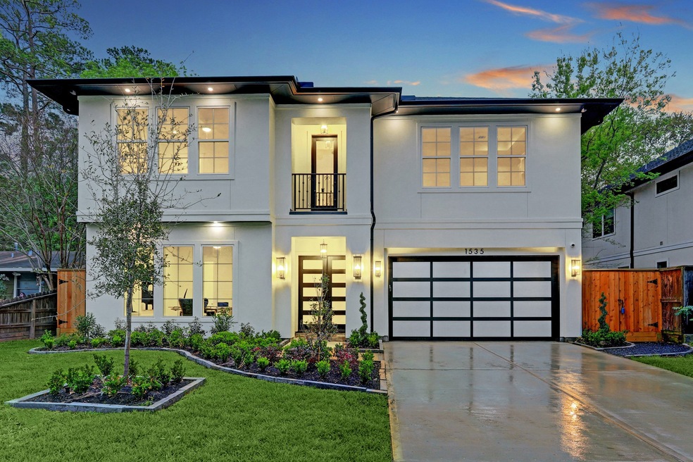 1535 Hewitt Dr, Houston, TX 77018 - photo 1