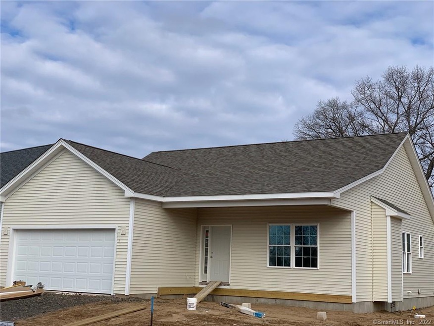 7 W River Rd, East Windsor, CT 06088 - photo 1