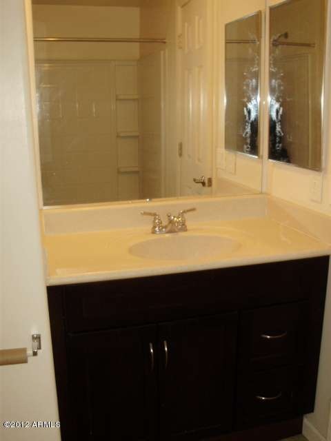 1073 bathroom