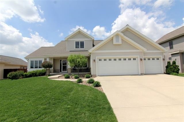 369 Liberty Park Dr, Oregon, WI 53575 - photo 1