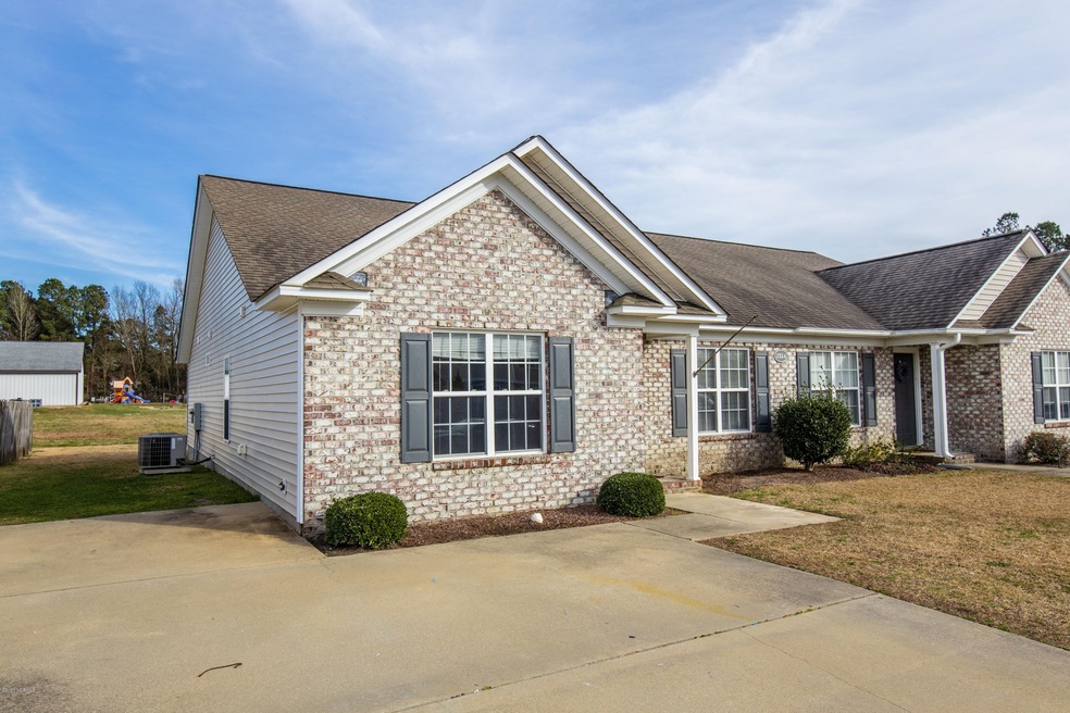 2524 Saddleback Dr unit A, Winterville, NC 28590 - photo 1