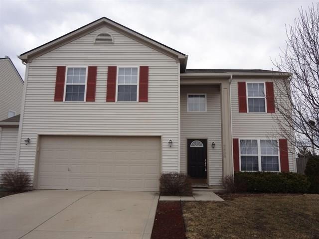 2620 Monarchy Ln, Greenwood, IN 46143 - photo 1