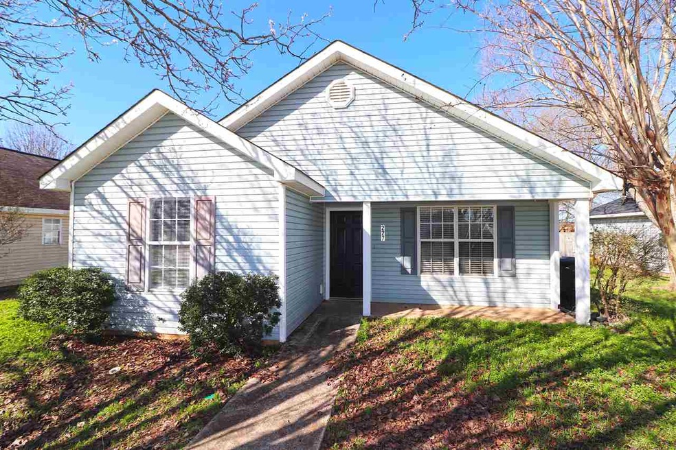 227 Worthington Ln, Warner Robins, GA 31088 - photo 1