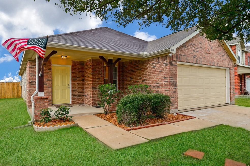 6711 Hampden Point Ct, Houston, TX 77040 - photo 1