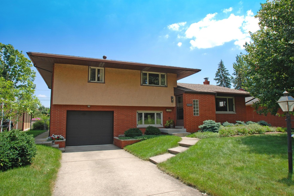 4474 Okell Rd, Columbus, OH 43224 - photo 1