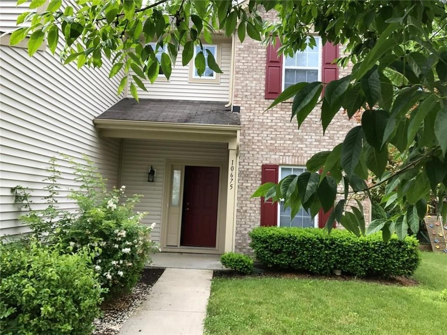 10675 Trailwood Dr, Fishers, IN 46038 - photo 1