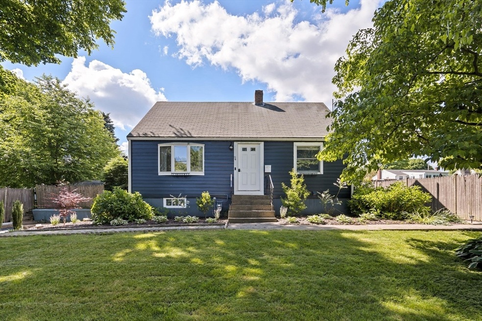 94 Hibiscus Ave, Weymouth, MA 02188 - photo 1