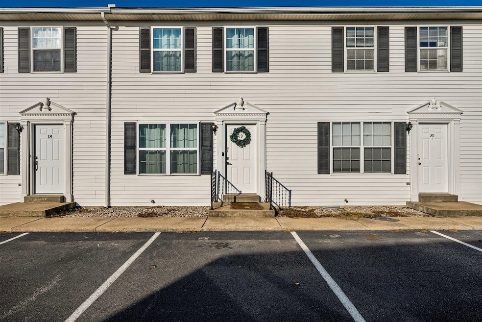 455 Three Springs Rd unit 19, Bowling Green, KY 42104 - photo 1