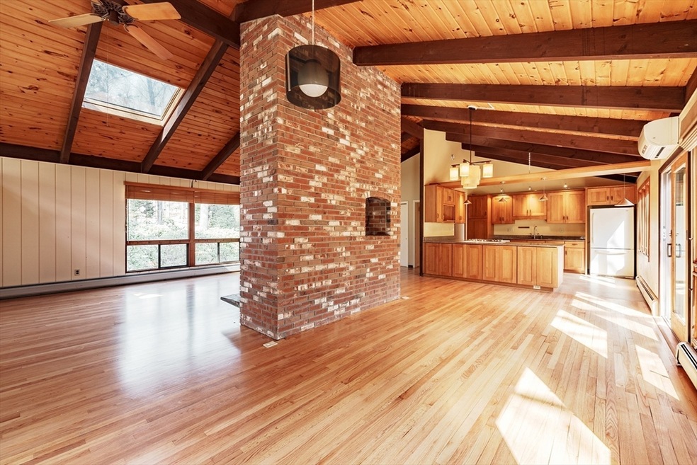 77 Morgan Cir, Amherst, MA 01002 - photo 1