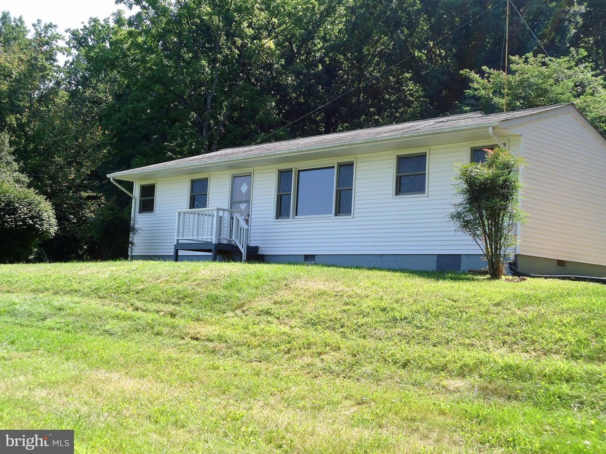 6505 Grays Mill Rd, Warrenton, VA 20187 - photo 1