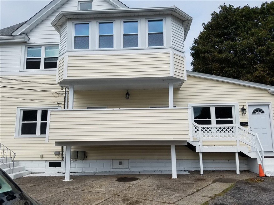 44 Warwick Rd unit 2, Pawtucket, RI 02861 - photo 1