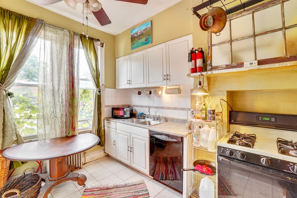 2015 Palisade Ave, Union City, NJ 07087 - photo 1