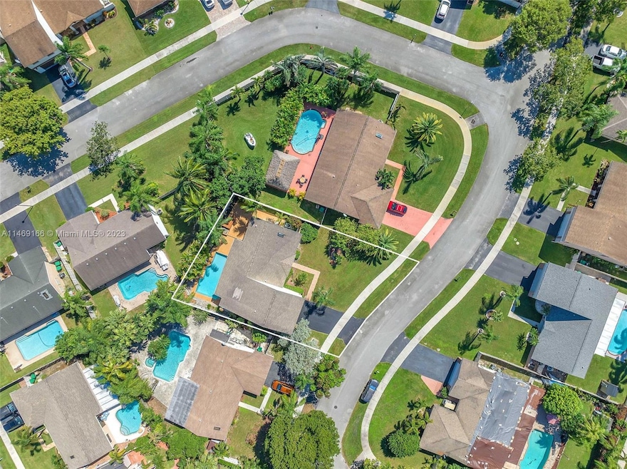 1310 White Stone Way, Davie, FL 33325 - photo 1